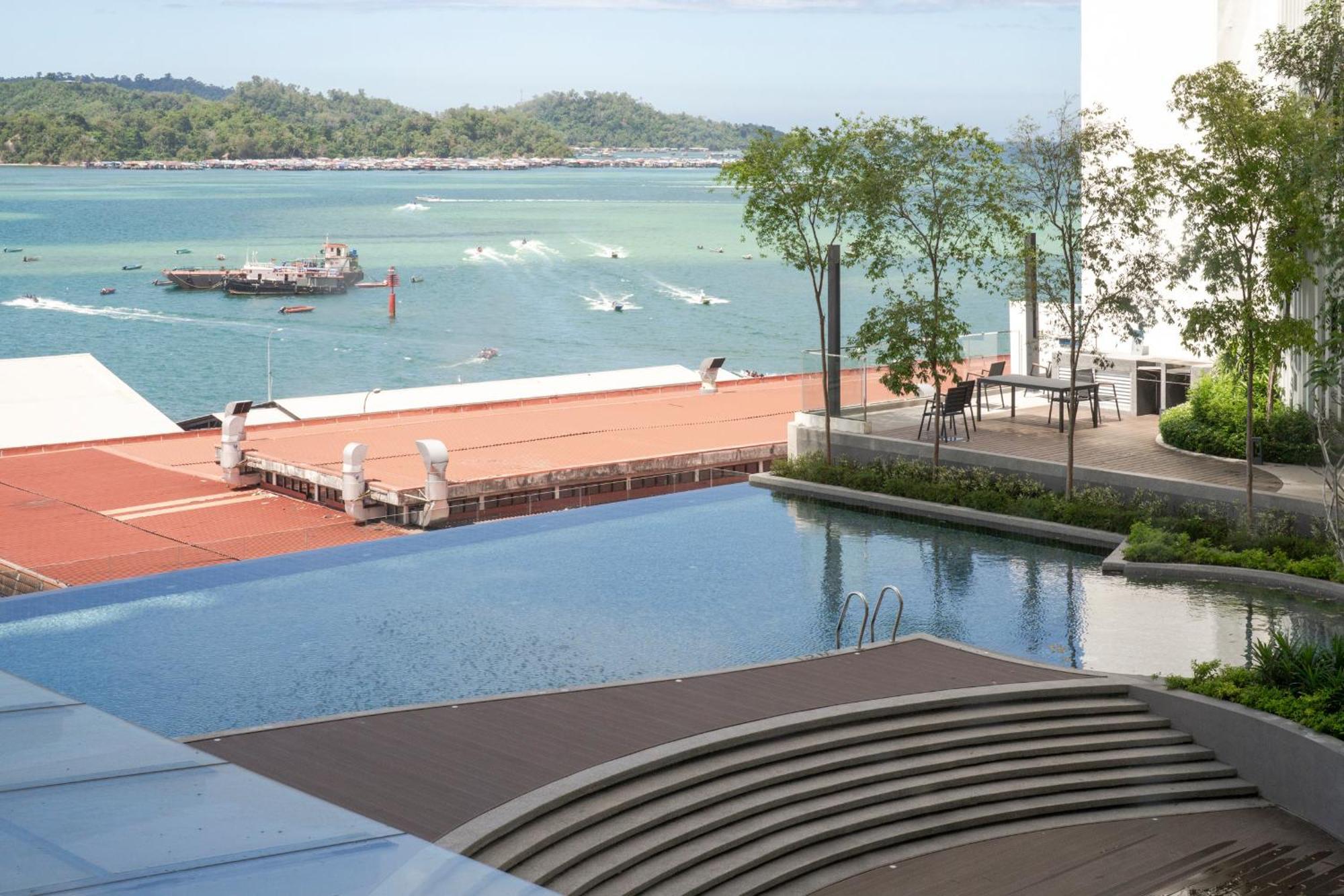 Citadines Waterfront Kota Kinabalu Hotel Екстериор снимка